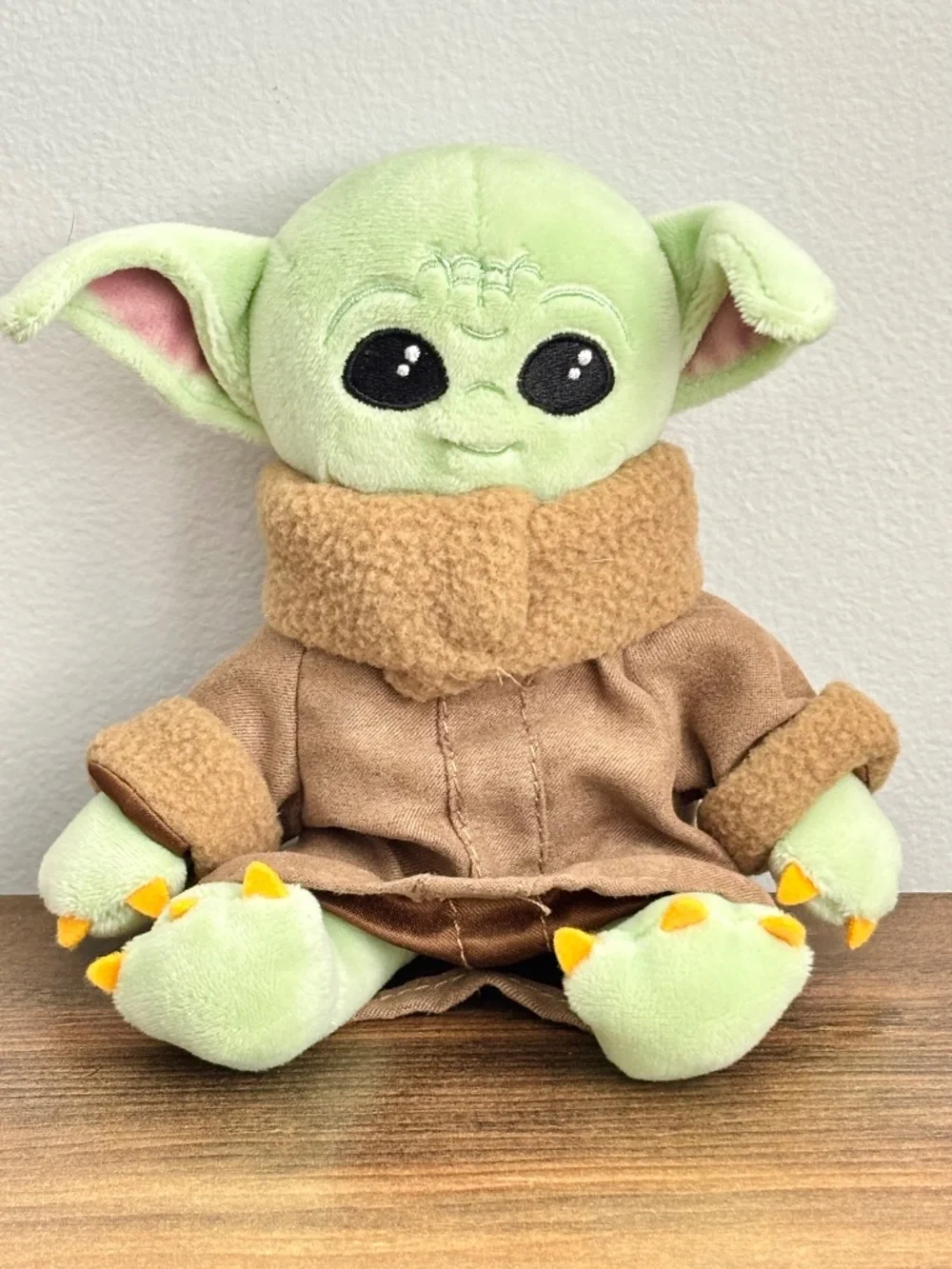 Disney Parks Star Wars Grogu Baby Yoda Magnetic Shoulder Plush Pal Sounds WORKS
